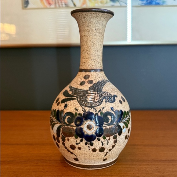 Mexican Tonala Hand Painted and Glazed Bird Sandstone Pottery - Picture 1 of 6